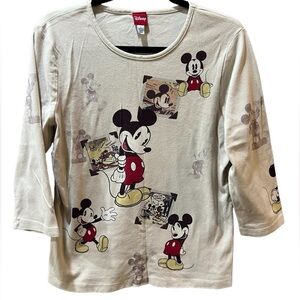 Bradford Exchange x Disney “Retro Mickey” Artistic Apparel Line 3/4 Sleeve Shirt